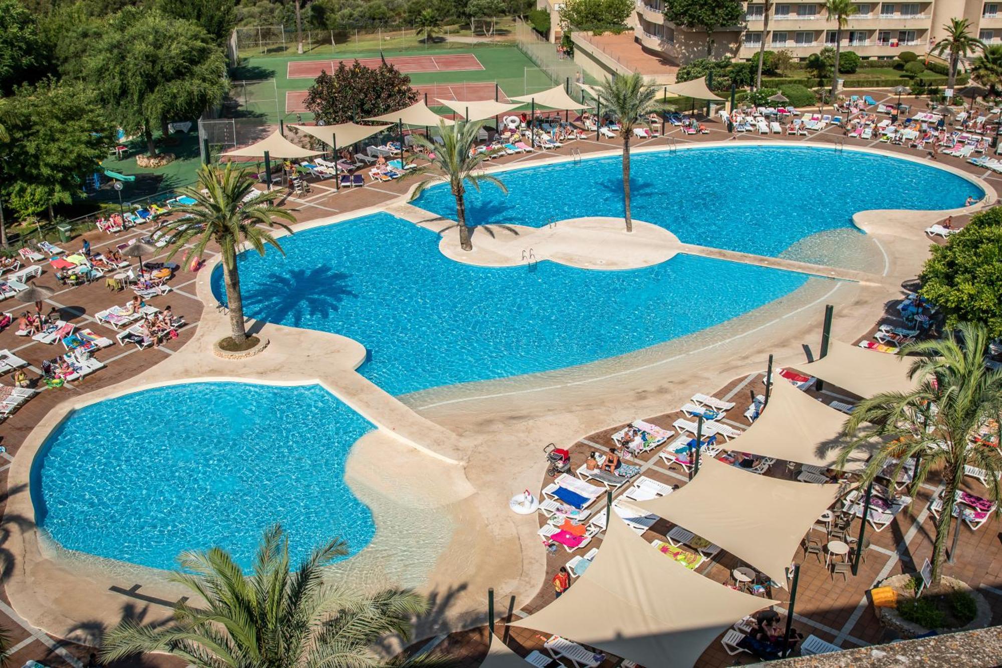Hotel Club Cala Romani Calas de Mallorca Exterior photo